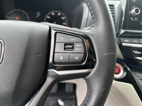 Used 2025 Honda Odyssey Touring image 20