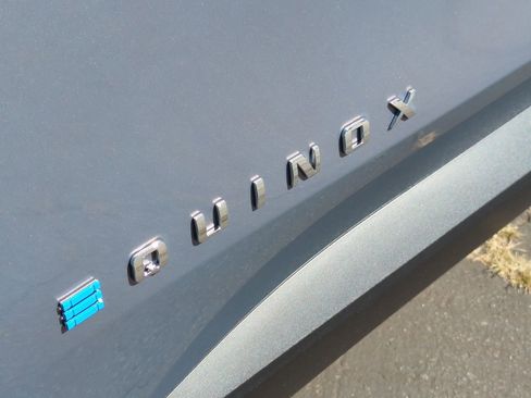 New 2026 Chevrolet Equinox EV LT image 31