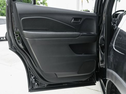 Used 2024 Honda Passport EX-L image 31