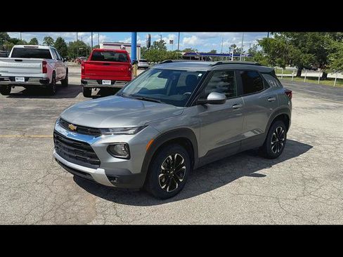 Used 2023 Chevrolet TrailBlazer LT w/ Convenience Package AWD/4WD image 32