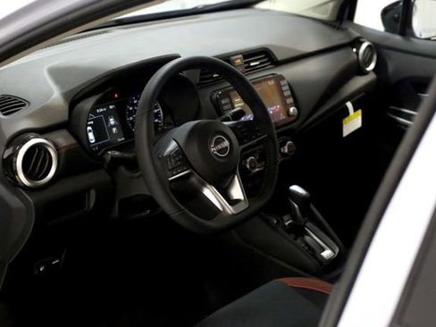 New 2025 Nissan Versa SR w/ Trunk Package image 6