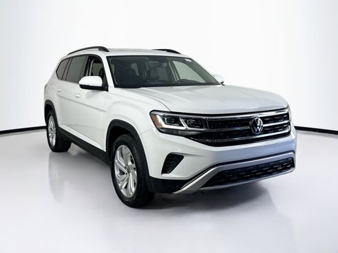 Used 2023 Volkswagen Atlas SE image 3