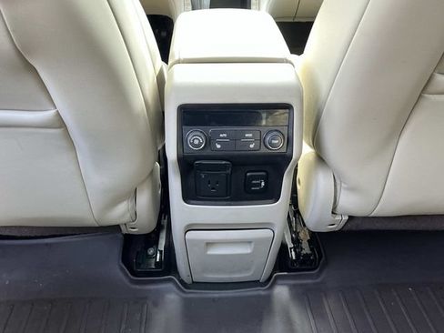 Used 2017 GMC Acadia Denali w/ Technology Package AWD/4WD image 20