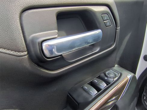 Certified 2022 Chevrolet Silverado 1500 RST image 12