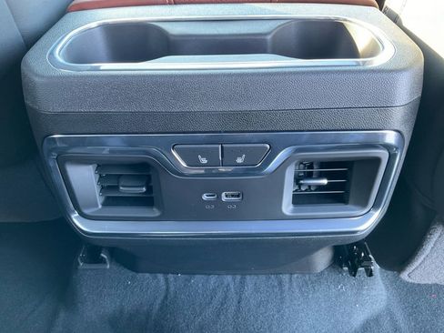 New 2026 GMC Sierra 2500 Denali Ultimate w/ LPO, Black Badging Package image 23