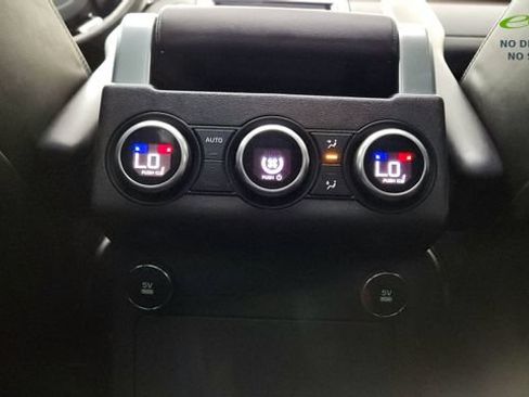Used 2018 Land Rover Discovery HSE Luxury AWD/4WD image 60