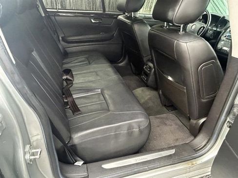 Used 2011 Cadillac DTS Limousine FWD image 26
