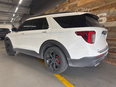 Used 2023 Ford Explorer ST w/ Equipment Group 401A image 10