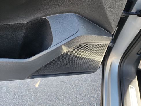 Used 2021 Volkswagen Tiguan SE R-Line image 27