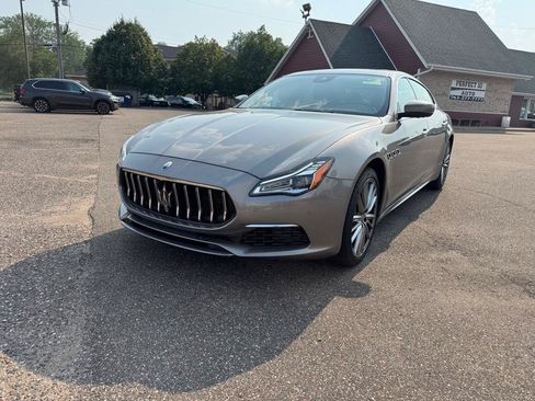 Used 2021 Maserati Quattroporte S GranLusso Q4 AWD/4WD image 11