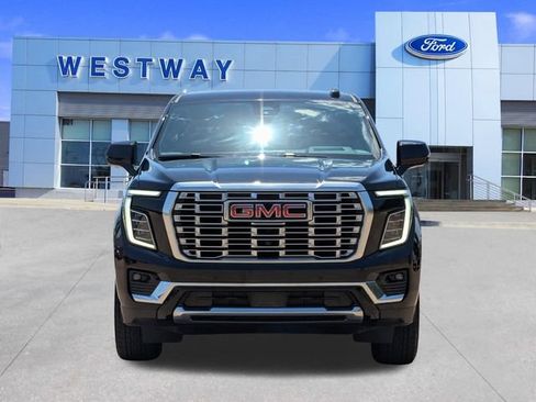 Used 2025 GMC Yukon Denali AWD/4WD image 8