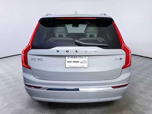 Certified 2025 Volvo XC90 B5 Plus AWD/4WD image 31