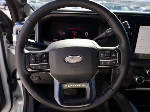 Used 2025 Ford F350 Platinum image 13
