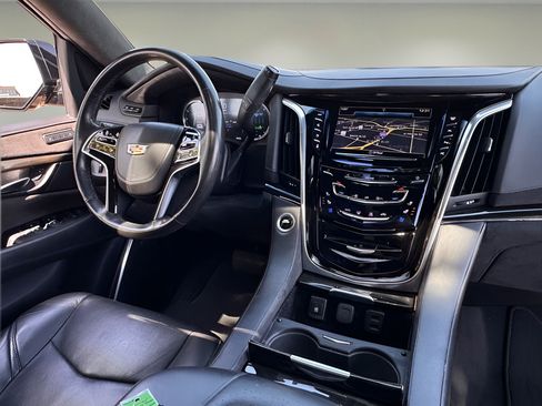 Used 2020 Cadillac Escalade ESV Platinum AWD/4WD image 6