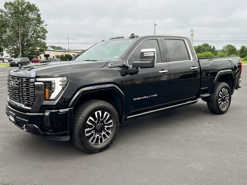 Used 2024 GMC Sierra 2500 Denali Ultimate image 16