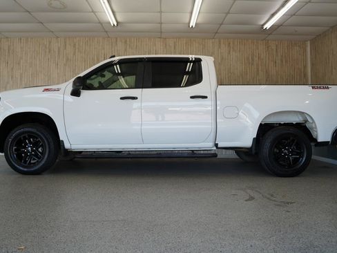 Used 2022 Chevrolet Silverado 1500 Custom Trail Boss AWD/4WD image 5