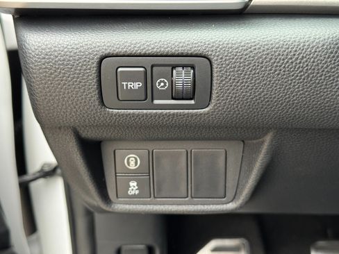 Used 2018 Honda Accord Sport image 16