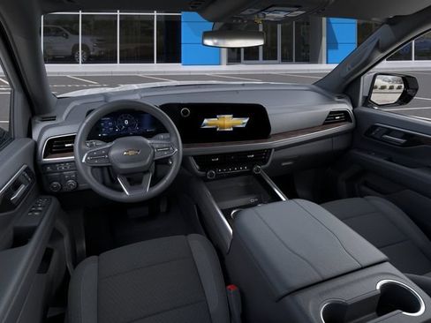 New 2026 Chevrolet Suburban LS RWD image 15
