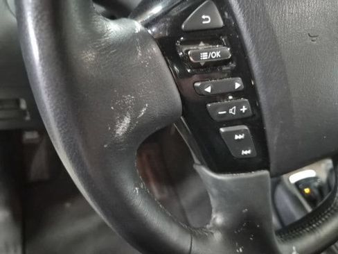 Used 2024 Nissan Armada SL w/ Captain's Chairs Package AWD/4WD image 22