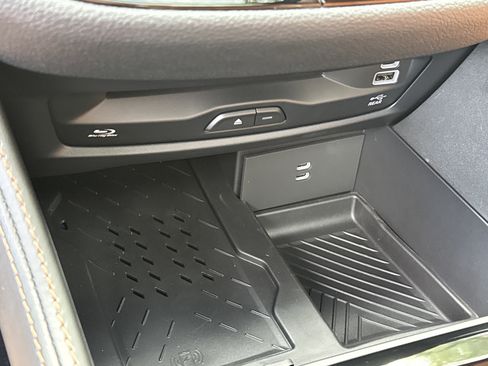 New 2026 Chrysler Pacifica Pinnacle image 36