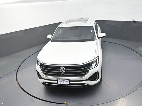 New 2026 Volkswagen Atlas Cross Sport SEL Premium R-Line AWD/4WD image 14