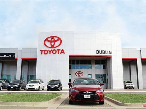 Certified 2017 Toyota Tacoma SR5 w/ Tow Package RWD image 11
