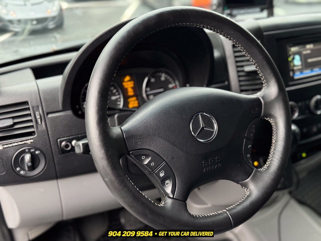 Used 2011 Mercedes-Benz Sprinter 2500 image 12