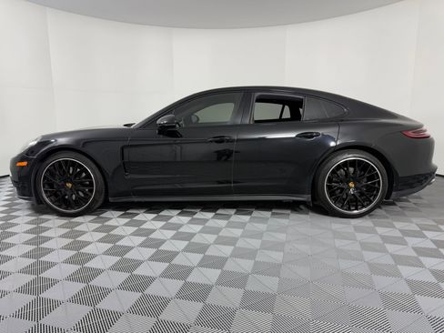 Used 2018 Porsche Panamera 4S image 2