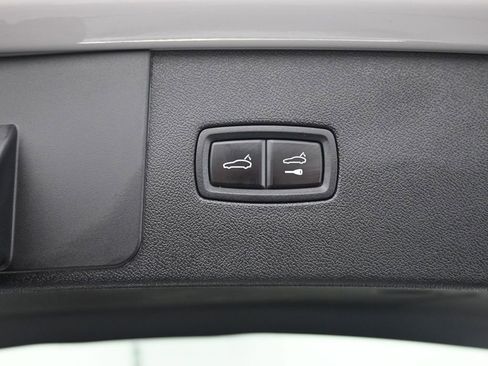 Used 2021 Porsche Cayenne GTS image 34