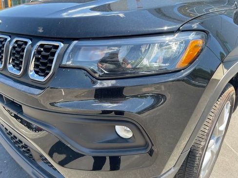 New 2024 Jeep Compass Latitude w/ Sun and Sound Group image 10