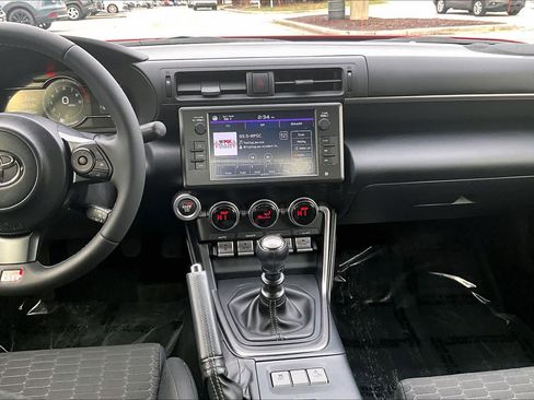 Used 2024 Toyota GR86 image 6