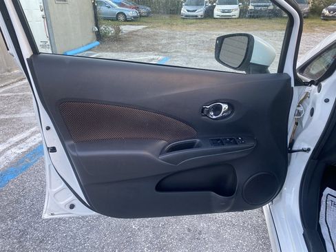 Used 2015 Nissan Versa Note SR image 9