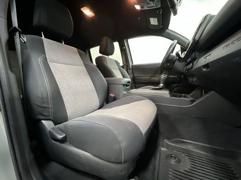 Used 2023 Toyota Tacoma TRD Off-Road image 25