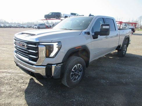 New 2026 GMC Sierra 2500 SLE w/ SLE Value Package; image 11