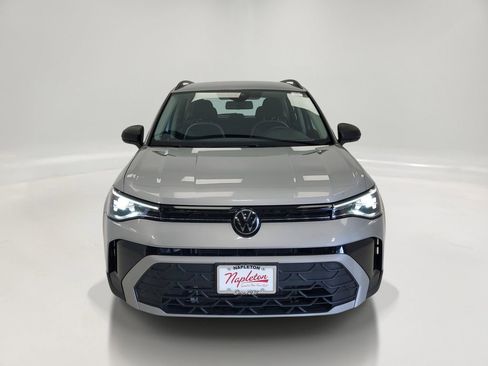 Used 2025 Volkswagen Taos S image 2