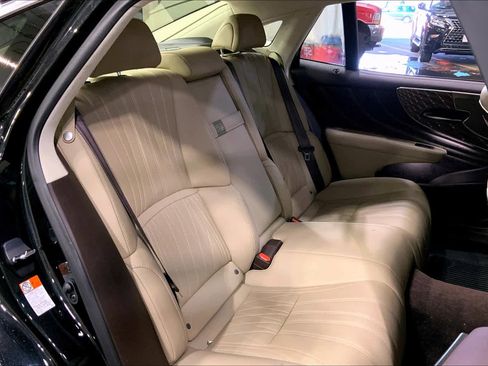Used 2019 Lexus LS 500 AWD image 18