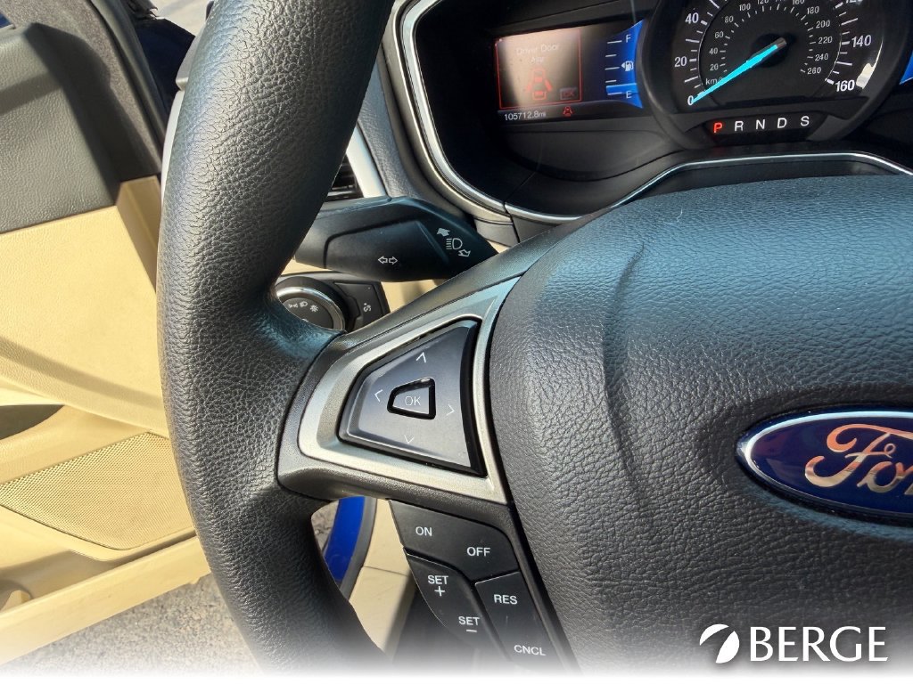 Used 2016 Ford Fusion SE FWD image 26