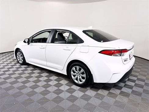 Certified 2025 Toyota Corolla LE image 21