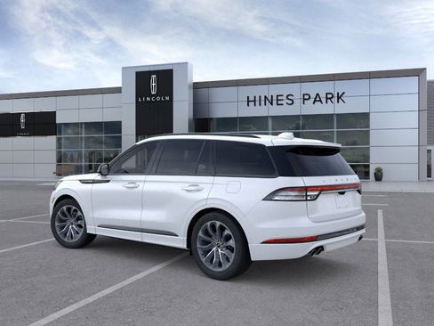 New 2025 Lincoln Aviator AWD w/ Jet Appearance Package image 4
