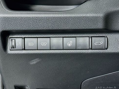 Certified 2025 Toyota RAV4 XLE w/ Convenience Package AWD/4WD image 10
