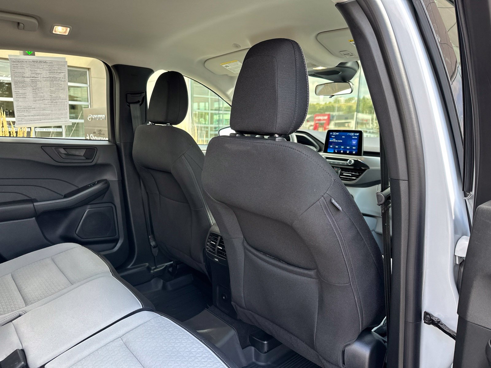 Used 2025 Ford Escape Active AWD/4WD image 33