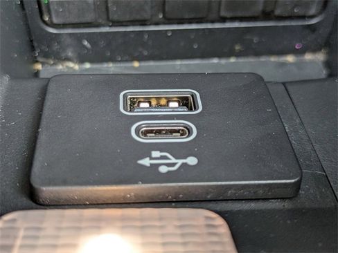 Used 2025 Lincoln Aviator 2WD image 23