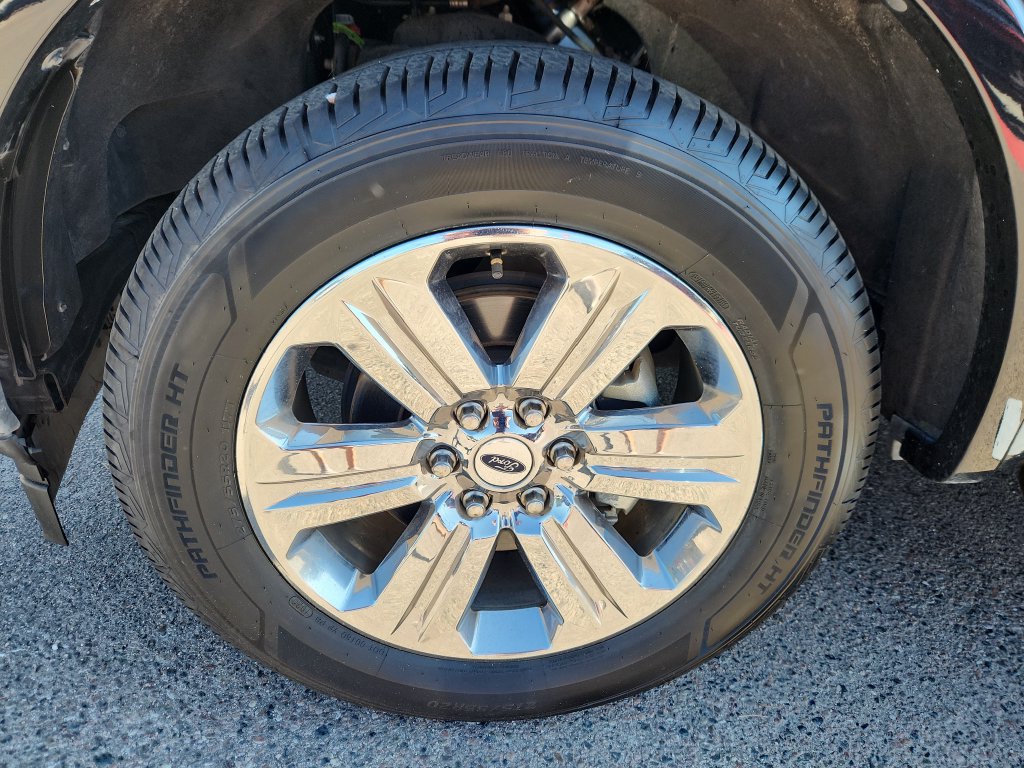 Used 2019 Ford F150 Lariat RWD image 15