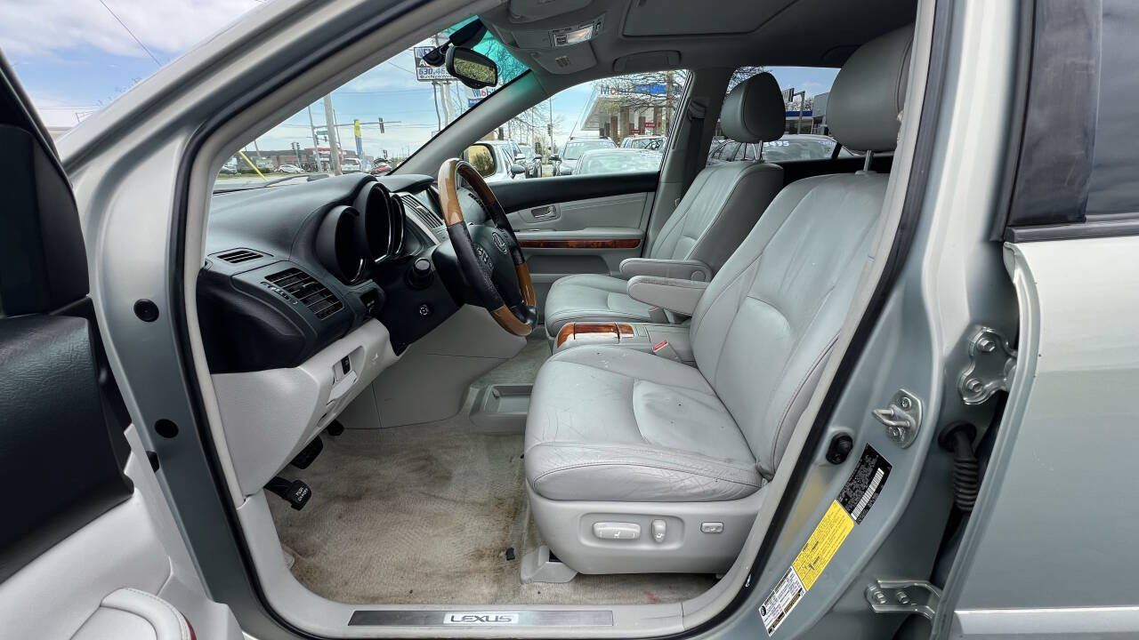 Used 2005 Lexus RX 330 AWD w/ Premium Plus Pkg image 12
