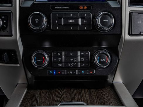 Used 2020 Ford F250 Lariat image 24