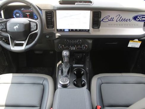 New 2025 Ford Bronco Outer Banks image 12