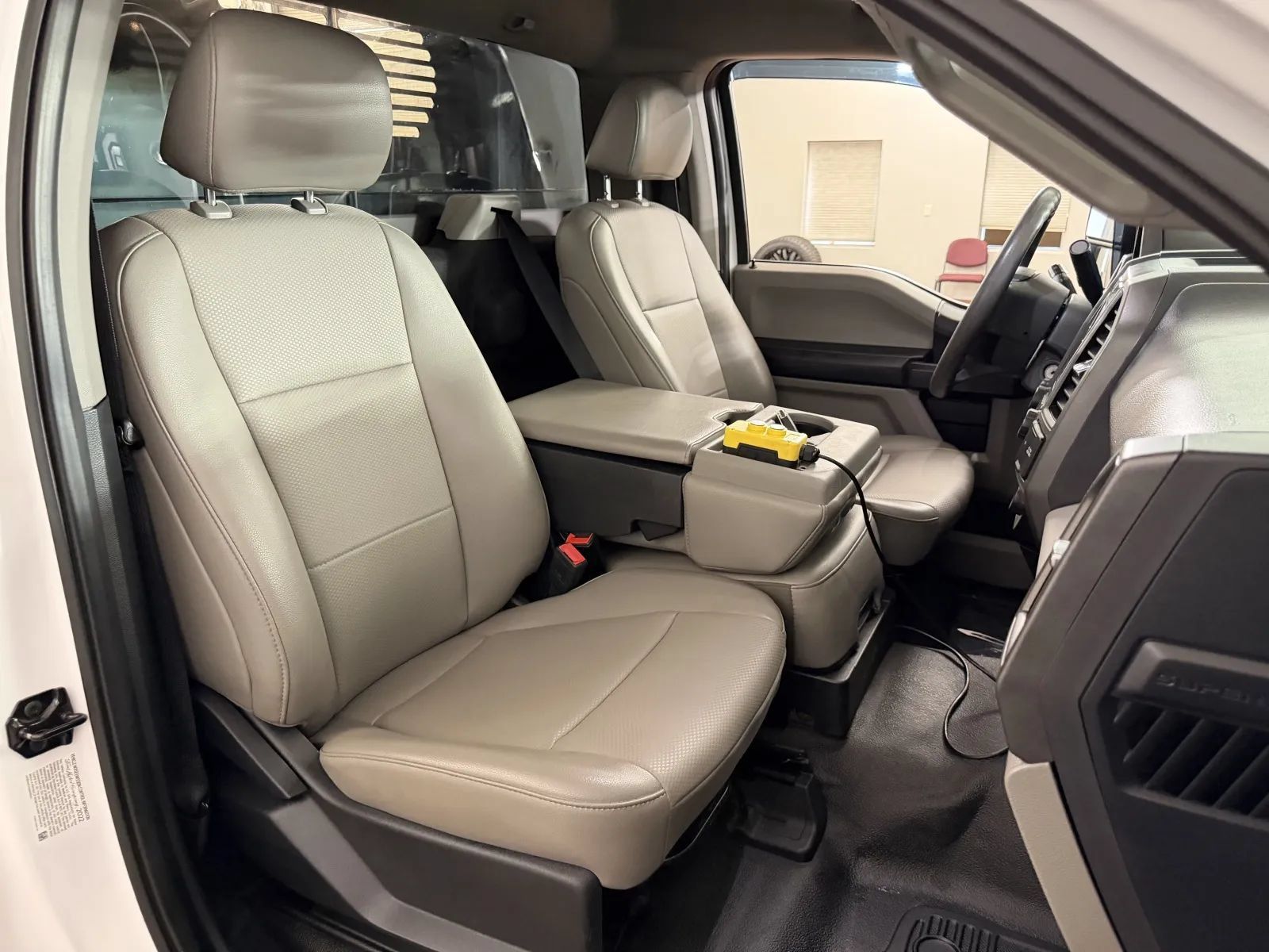 Used 2022 Ford F550 4x4 Regular Cab Super Duty image 26