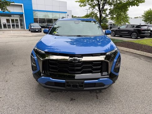 Used 2026 Chevrolet Equinox ACTIV w/ Convenience Package III AWD/4WD image 8