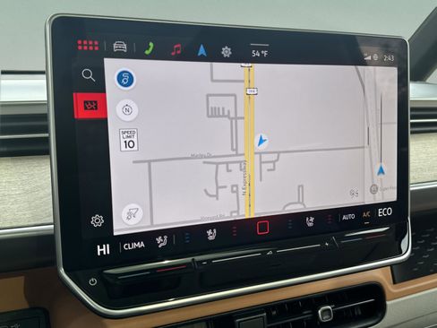 Used 2025 Volkswagen ID. Buzz 1st Edition image 18