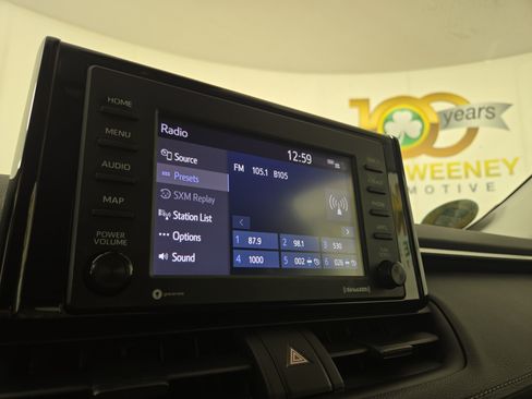 Used 2022 Toyota RAV4 LE AWD/4WD image 20